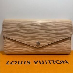 Louis Vuitton Beige Epi Sarah Wallet